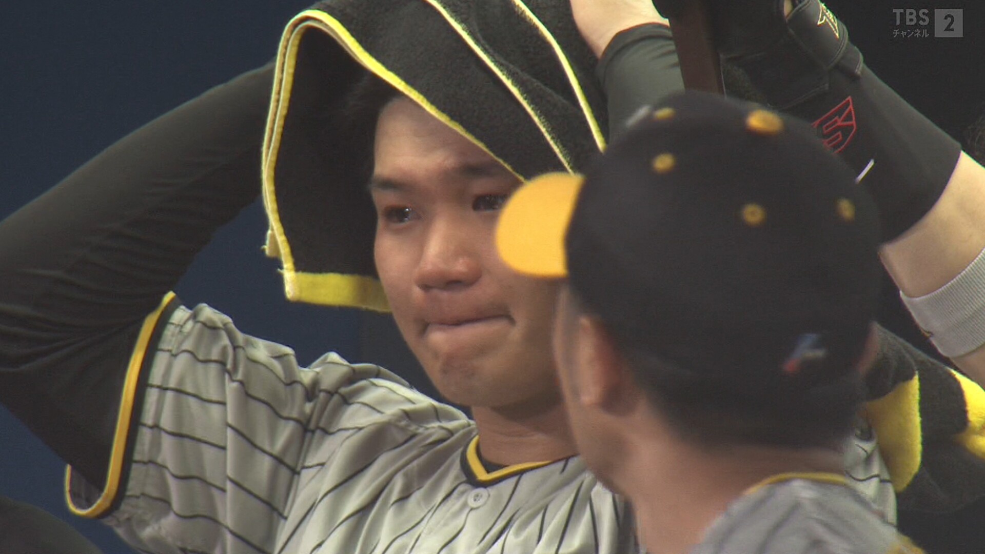 阪神・森下、満塁で三振… 泣いちゃった！