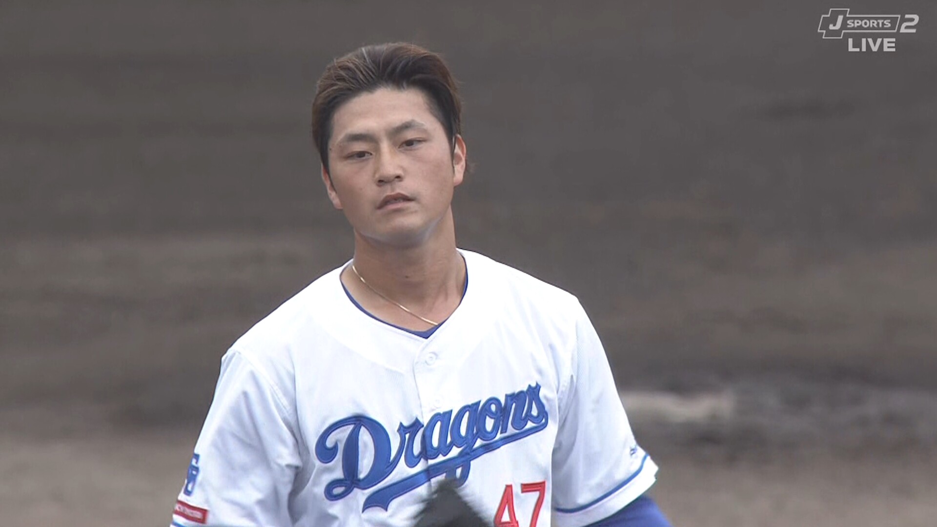 中日・砂田、テンポの悪い投球で1イニング3四死球