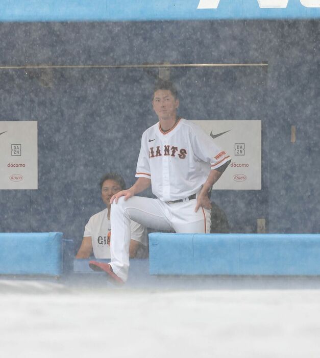 【悲報】 巨人、11年ぶりの秋田主催ゲームが雨で中止に