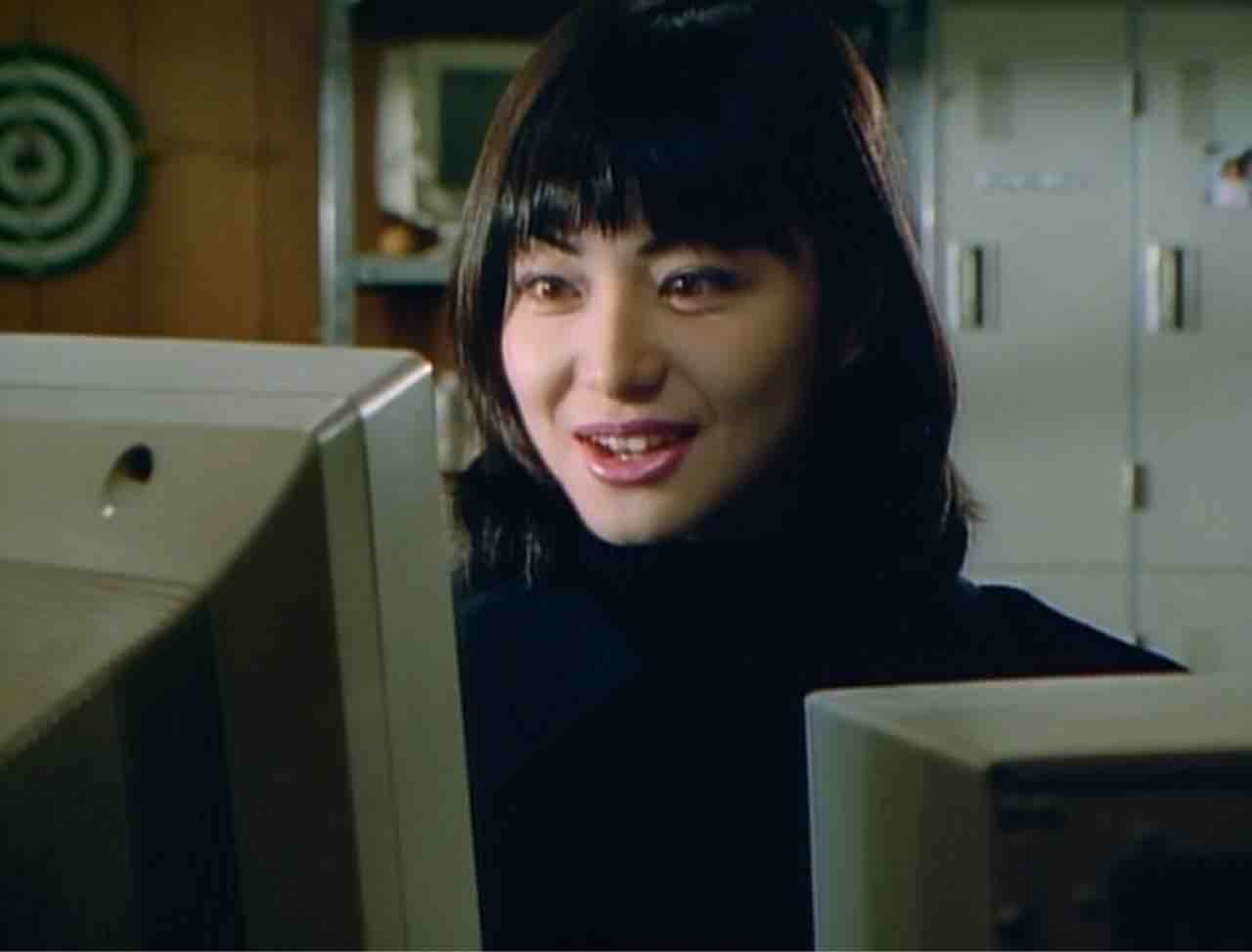 城麻美 