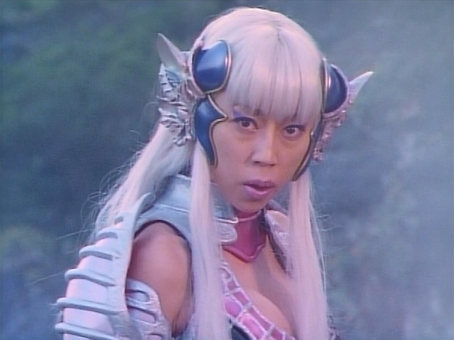 操舵士シェリンダ（演：水谷ケイ）／『星獣戦隊ギンガマン』第四