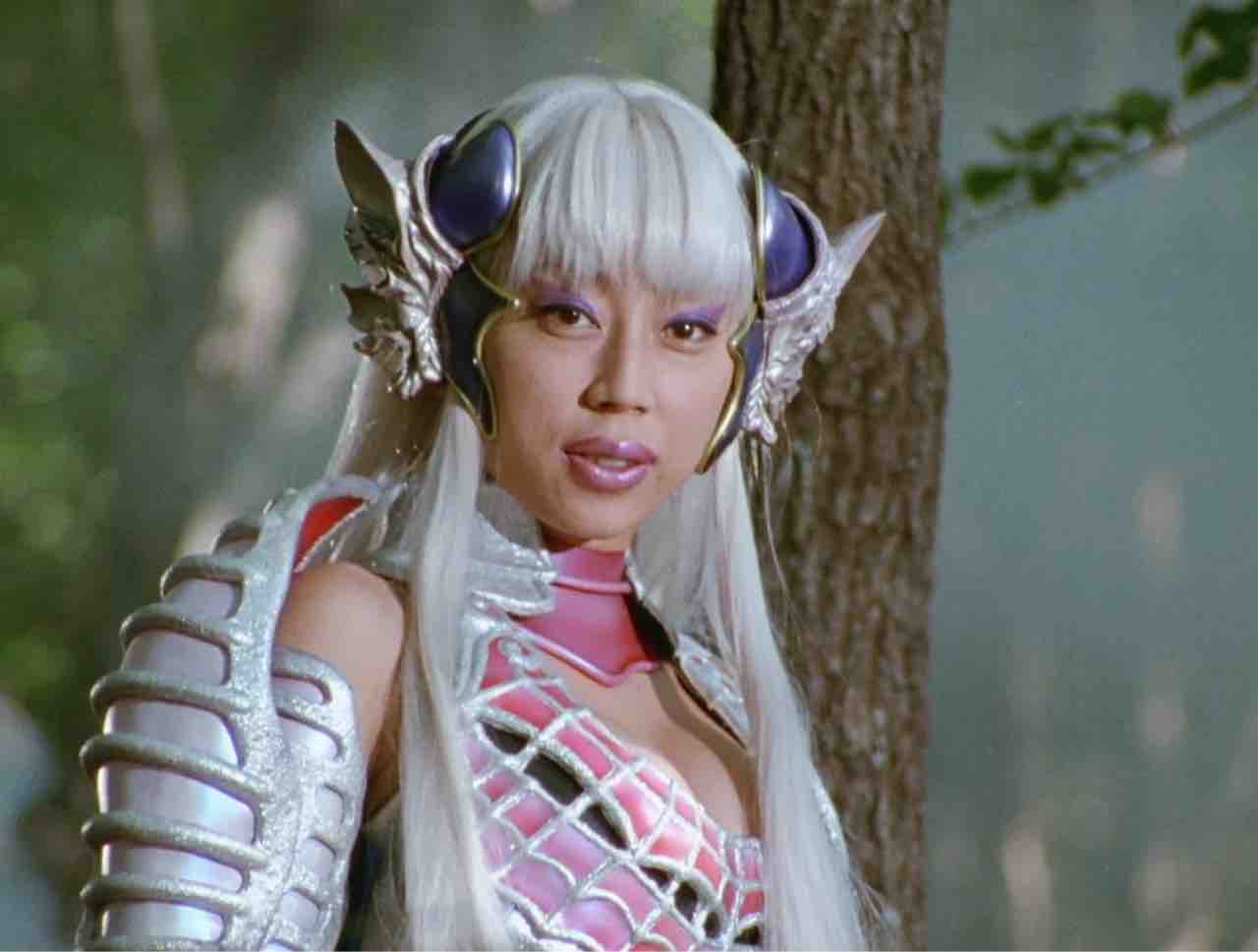 操舵士シェリンダ（演：水谷ケイ）／『星獣戦隊ギンガマン』第四