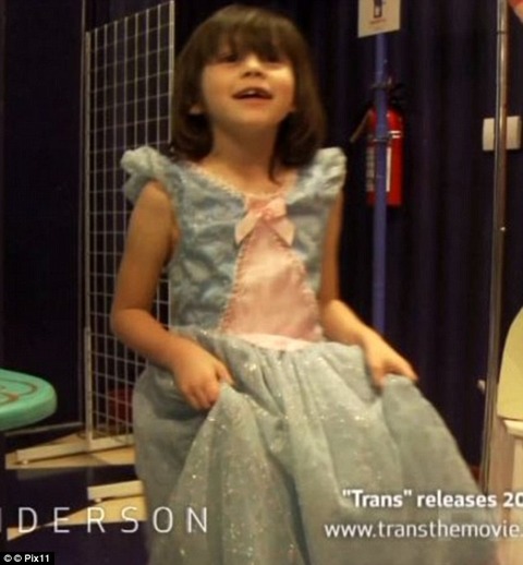 article-2211729-154F9001000005DC-784_634x684