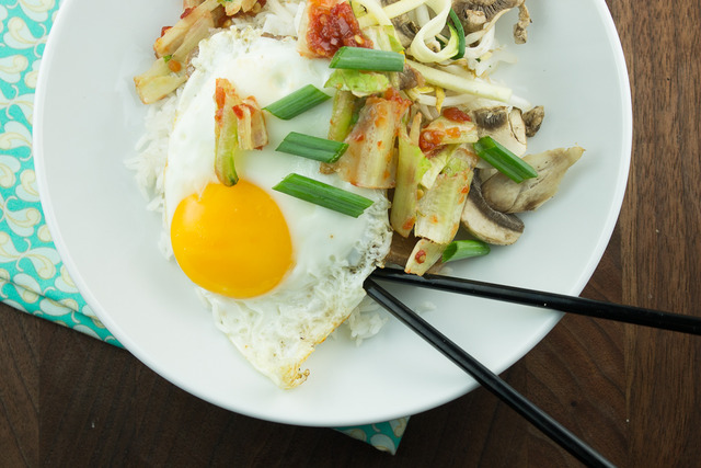 Spicy-Asian-Breakfast-Bowl