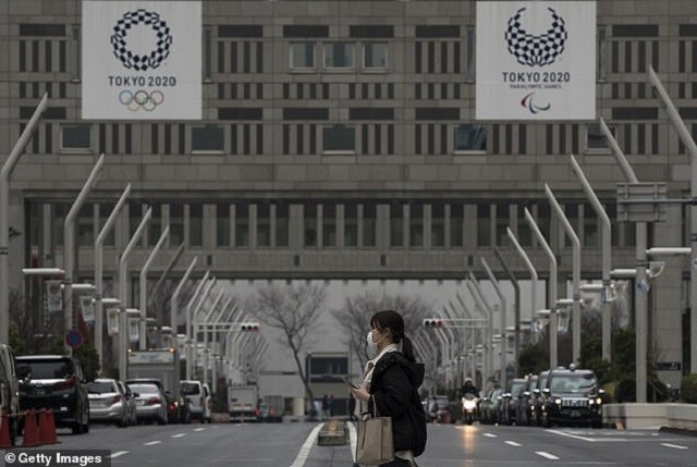25261532-0-image-a-30_1582793901032