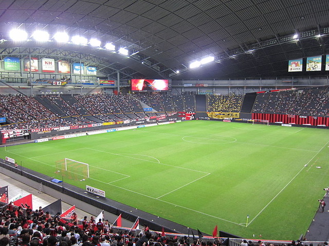800px-Sapporodome201108172