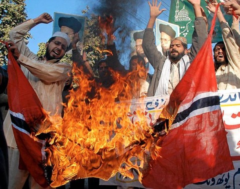 PAKISTAN-NORWAY-ISLAM-MEDIA-PROTEST-B-lopet-mellom-sxe37499