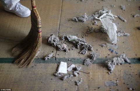 272FE0D000000578-0-image-a-50_1427882650260