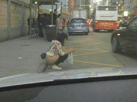 Chinese-woman-squatting