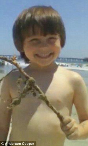 article-2211729-154F8FDE000005DC-671_306x505