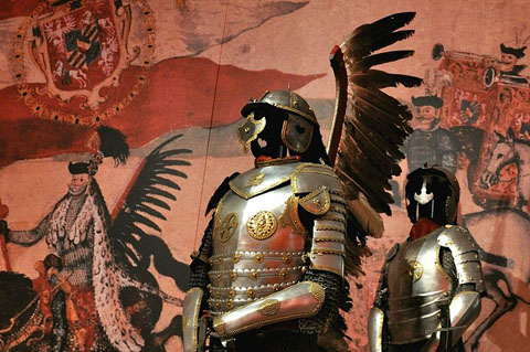 800px-Polish_Hussar_half-armour_Winged_Riders