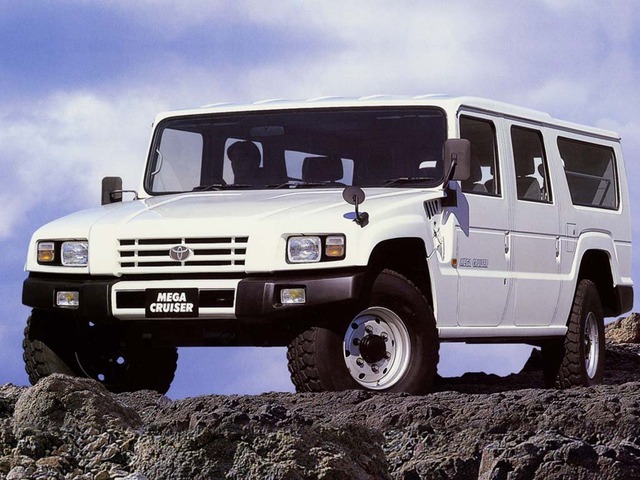 Toyota-Mega-Cruiser-civilian-version-2-8367-default-large
