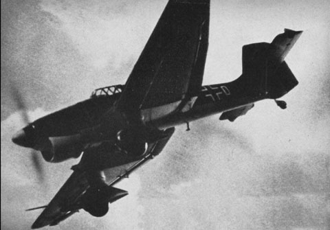 800px-Ju_87B_NAN1Sep43