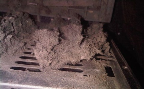 the_disgusting_things_found_inside_pcs_640_27