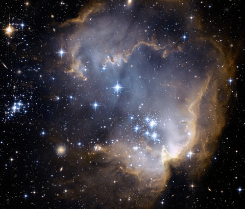 ngc602_hst_large900