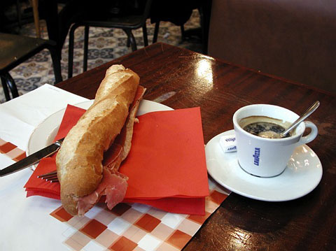 cafe-charbon-meal