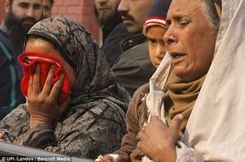 241A60C200000578-2875729-image-a-3_1418768293331