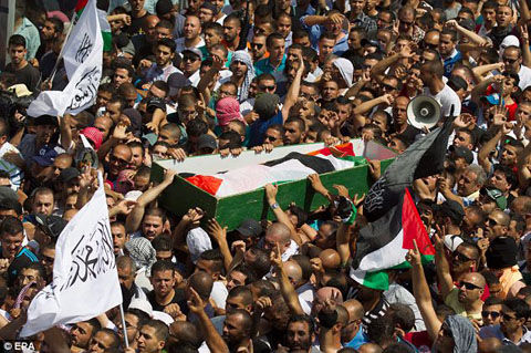 article-2680443-1F63852200000578-330_634x421