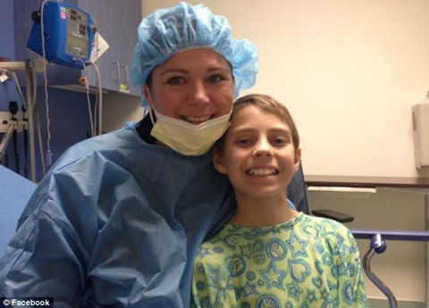 article-2588808-1C8D4F0200000578-250_634x456