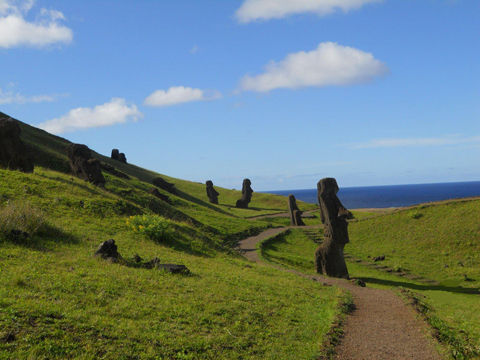 picture-of-Easter-Island