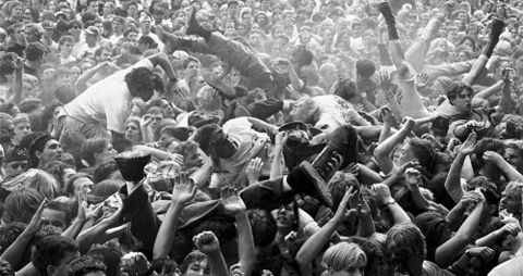 mosh-pit-500x265