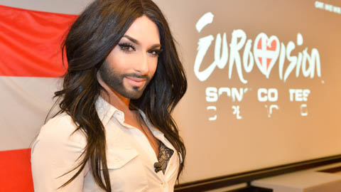 eurovision-song-contest-conchita-wurst-als-bondgirl-41-51776739