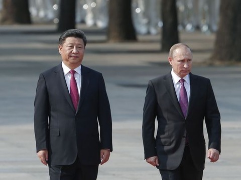636052858883912222-China-Russia