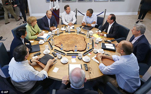 article-2344088-1A60D730000005DC-238_634x395