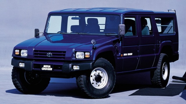 Toyota-Mega-Cruiser-civilian-version-0-9645-default-large
