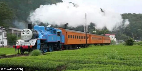 article-2669347-1F1CEEF800000578-479_634x319