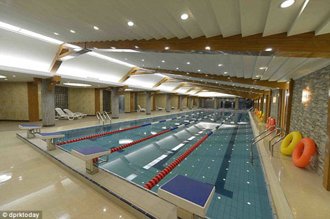 23ADEE2300000578-2858028-image-33_1417554634297