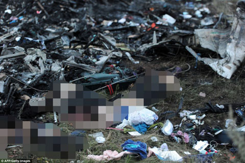 article-2696161-1FBA927000000578-157_964x641