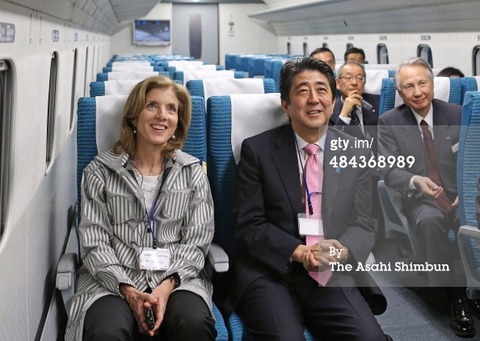 484368989-japanese-prime-minister-shinzo-abe-and-u-s-gettyimages