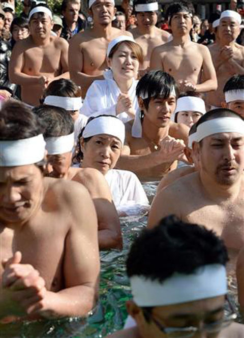 trd14011223270008-p1