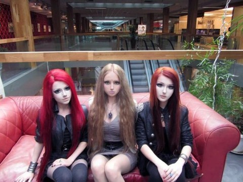 yet_another_living_doll_640_22