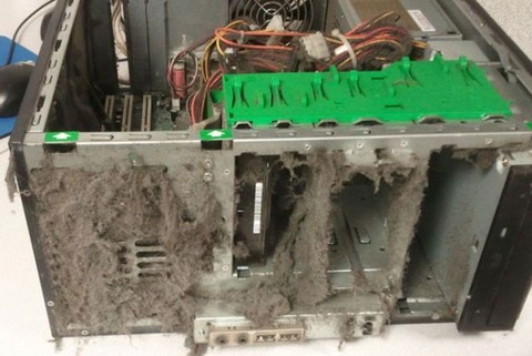 the_disgusting_things_found_inside_pcs_640_25