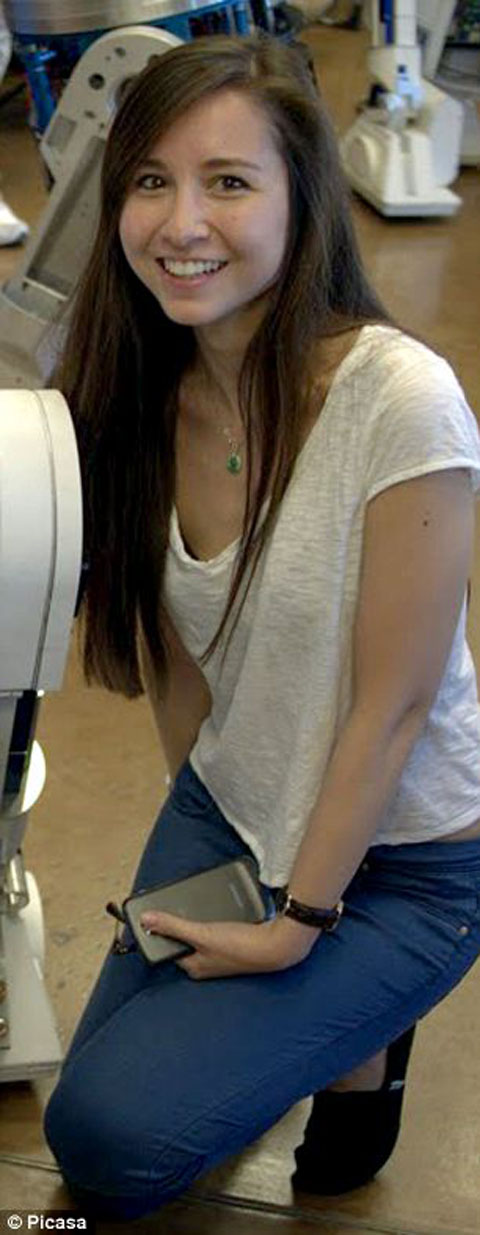 article-0-1B854396000005DC-798_306x787