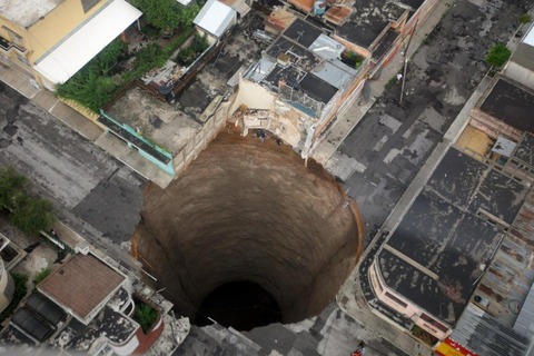 guatemala-city-sinkhole