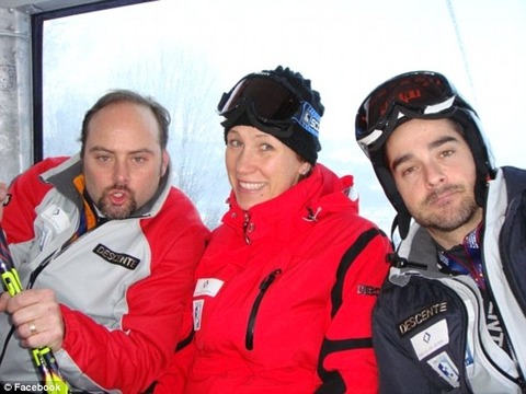 498D234C00000578-5430369-image-a-22_1519487602912