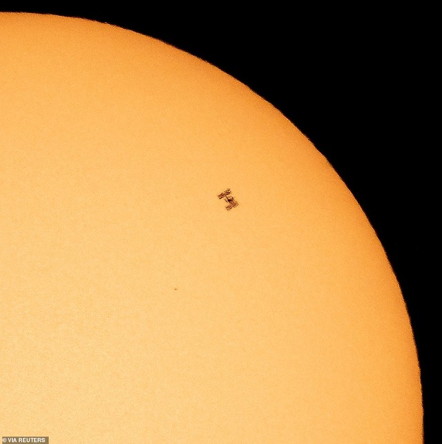 0 (1)