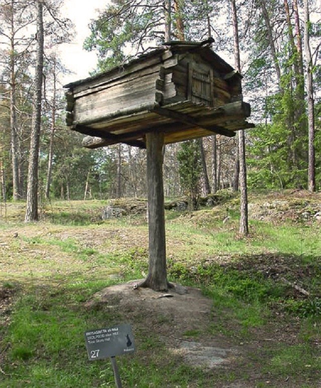 1528088403158