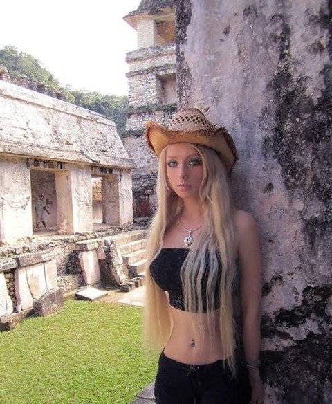 yet_another_living_doll_640_42