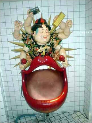 funny-weird-strange-many-hands-toilet
