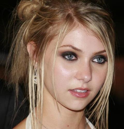 taylor-momsen-picture