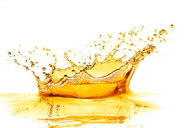 orange-juice-splash-picture-id537677959