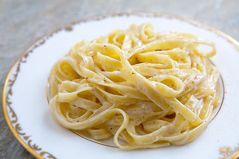 fettucine-alfredo-cream-a