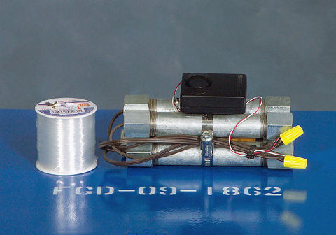 800px-Trip-wire_pipe_bomb