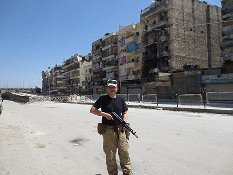 article-2727683-209C233B00000578-643_634x476