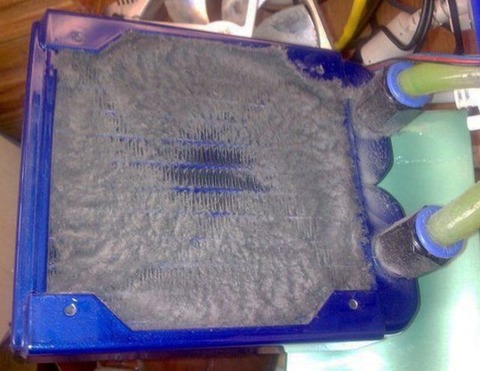 the_disgusting_things_found_inside_pcs_640_21