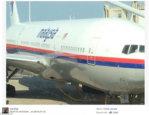 1405617176411_wps_16_Malaysian_Airlines_Plane_